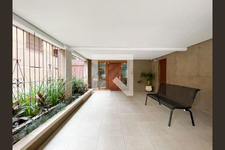 Hall de entrada de apartamento à venda com 1 quarto, 35m² em Higienópolis, Porto Alegre
