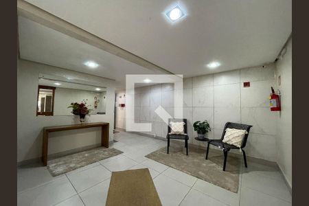 Hall de entrada de apartamento à venda com 1 quarto, 35m² em Higienópolis, Porto Alegre