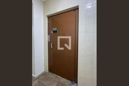 Elevador de apartamento à venda com 1 quarto, 35m² em Higienópolis, Porto Alegre