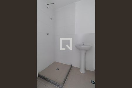 Banheiro  de apartamento à venda com 2 quartos, 36m² em Vila Guilhermina, São Paulo