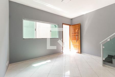 Sala de casa de condomínio à venda com 2 quartos, 65m² em Vila Monte Santo, São Paulo