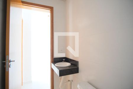 Banheiro de apartamento para alugar com 2 quartos, 33m² em Chácara Califórnia, São Paulo