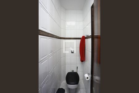 Banheiro de casa à venda com 2 quartos, 151m² em Jardim Irapua, Taboão da Serra
