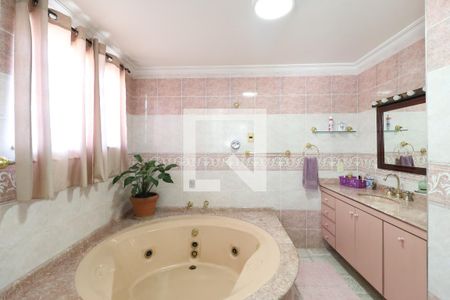 Banheiro da Suíte de casa à venda com 3 quartos, 173m² em Vila Ede, São Paulo