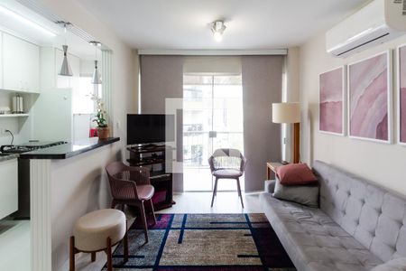 Sala de apartamento para alugar com 1 quarto, 60m² em Indianópolis, São Paulo