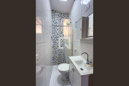 Banheiro de apartamento para alugar com 1 quarto, 60m² em Canto do Forte, Praia Grande