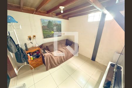 Sala de apartamento para alugar com 1 quarto, 45m² em São João do Rio Vermelho, Florianópolis