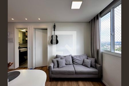 Sala de apartamento para alugar com 2 quartos, 34m² em Santo Amaro, São Paulo