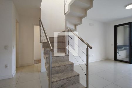 Sala de apartamento para alugar com 4 quartos, 280m² em Barra da Tijuca, Rio de Janeiro