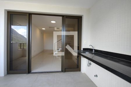 Varanda de apartamento para alugar com 4 quartos, 280m² em Barra da Tijuca, Rio de Janeiro