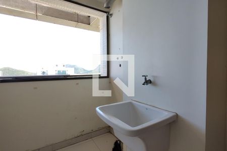 Área de Serviço de apartamento para alugar com 4 quartos, 280m² em Barra da Tijuca, Rio de Janeiro