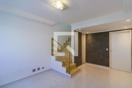 Sala de casa de condomínio para alugar com 2 quartos, 103m² em Campo Limpo, São Paulo