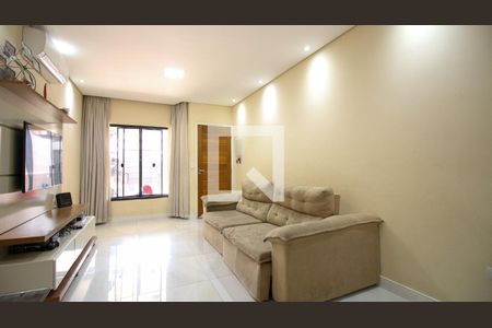 Sala de casa à venda com 3 quartos, 110m² em Vila Darli, São Paulo