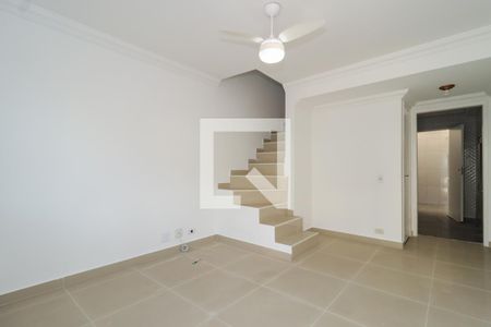 Sala de casa de condomínio para alugar com 2 quartos, 103m² em Campo Limpo, São Paulo