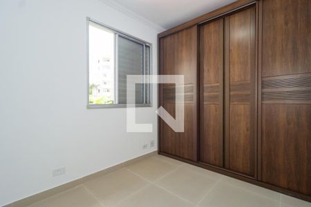 Quarto 1 de casa de condomínio para alugar com 2 quartos, 103m² em Campo Limpo, São Paulo