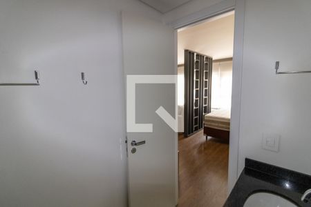 Banheiro de kitnet/studio à venda com 1 quarto, 44m² em Partenon, Porto Alegre