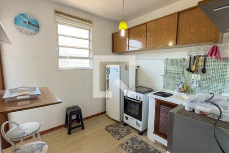 Cozinha de kitnet/studio para alugar com 1 quarto, 36m² em Canto do Forte, Praia Grande