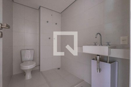 Banheiro de kitnet/studio à venda com 1 quarto, 26m² em Pinheiros, São Paulo