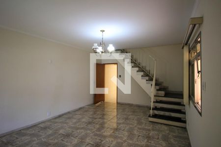 Sala de casa para alugar com 4 quartos, 215m² em Vila Prudente, São Paulo