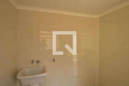 Área de Serviço de casa para alugar com 4 quartos, 215m² em Vila Prudente, São Paulo