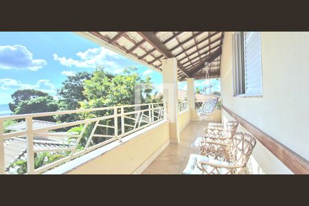 Varanda segundo andar de casa à venda com 3 quartos, 260m² em Joá, Lagoa Santa
