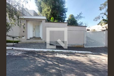 Fachada de casa à venda com 4 quartos, 600m² em Interlagos, São Paulo
