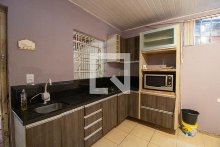 Cozinha de casa à venda com 3 quartos, 125m² em Vila Nova, Porto Alegre