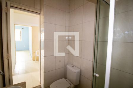 Banheiro de casa à venda com 3 quartos, 125m² em Vila Nova, Porto Alegre