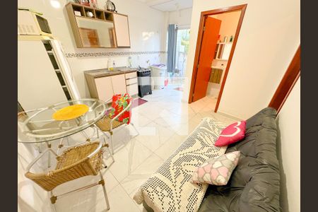 Sala de apartamento para alugar com 1 quarto, 45m² em Ingleses do Rio Vermelho, Florianópolis