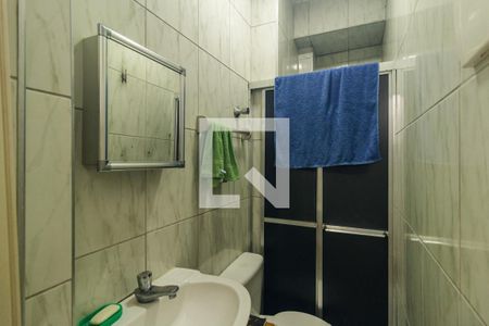 Banheiro de kitnet/studio para alugar com 1 quarto, 30m² em Santa Ifigênia, São Paulo