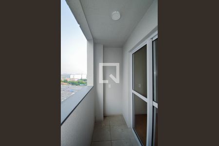 Varanda da Sala/Cozinha de apartamento para alugar com 1 quarto, 28m² em Vila das Bandeiras, Guarulhos