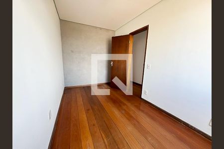 Quarto 1  de apartamento para alugar com 2 quartos, 65m² em São Francisco, Belo Horizonte