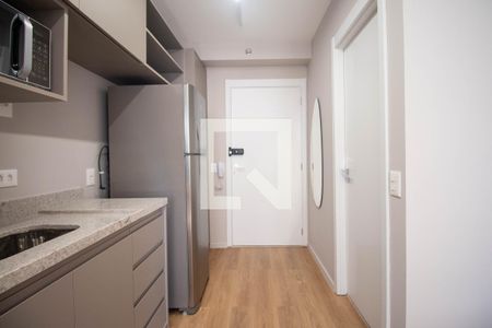 Cozinha de apartamento para alugar com 1 quarto, 21m² em Santo Amaro, São Paulo