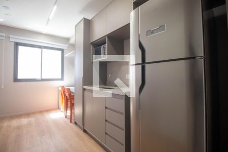 Cozinha de apartamento para alugar com 1 quarto, 21m² em Santo Amaro, São Paulo