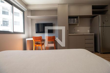 Sala/Quarto de apartamento para alugar com 1 quarto, 21m² em Santo Amaro, São Paulo