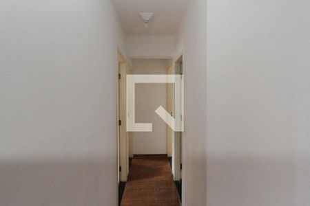 Corredor de apartamento para alugar com 3 quartos, 63m² em Vila Cunha Bueno, São Paulo