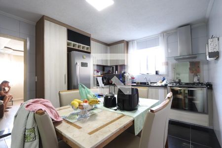 Cozinha de casa para alugar com 3 quartos, 120m² em Jardim Sao Gabriel, São Paulo