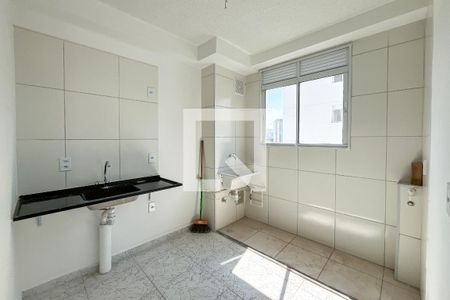 Cozinha e Área de Serviço de apartamento para alugar com 2 quartos, 39m² em Vila Pirituba, São Paulo