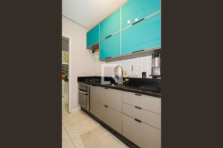 Cozinha de apartamento à venda com 3 quartos, 89m² em Jardim Wanda, Taboão da Serra