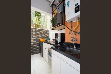 Área de Serviço de apartamento à venda com 3 quartos, 89m² em Jardim Wanda, Taboão da Serra