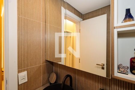 Banheiro de apartamento à venda com 3 quartos, 89m² em Jardim Wanda, Taboão da Serra
