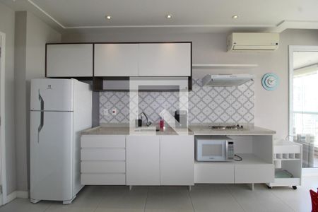 Sala/Cozinha de apartamento à venda com 1 quarto, 43m² em Vila Olímpia, São Paulo
