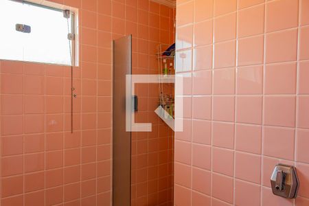 Banheiro Corredor de casa à venda com 3 quartos, 185m² em Vila Anglo Brasileira, São Paulo