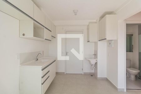 Sala/Cozinha de apartamento para alugar com 2 quartos, 32m² em Fazenda Aricanduva, São Paulo