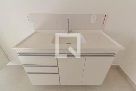 Sala/Cozinha de apartamento para alugar com 2 quartos, 32m² em Fazenda Aricanduva, São Paulo