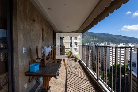 Sala Varanda de apartamento à venda com 5 quartos, 225m² em Tijuca, Rio de Janeiro