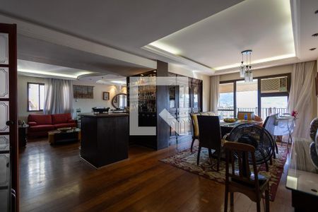 Sala de apartamento à venda com 5 quartos, 225m² em Tijuca, Rio de Janeiro