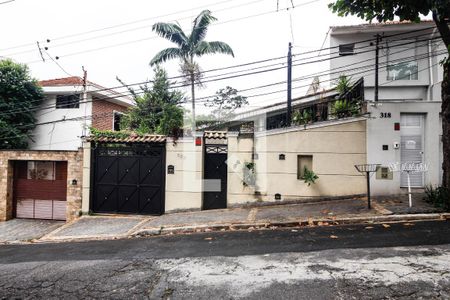 Fachada de casa à venda com 4 quartos, 600m² em Jardim São Paulo, São Paulo
