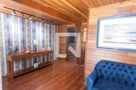 Sala 2 de casa de condomínio à venda com 3 quartos, 200m² em Retiro do Chalé (piedade do Paraopeba), Brumadinho