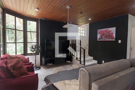 Sala de TV de casa de condomínio à venda com 3 quartos, 200m² em Retiro do Chalé (piedade do Paraopeba), Brumadinho